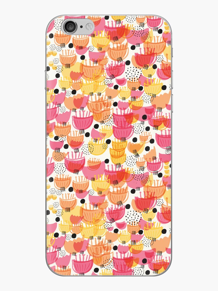 Smartphone-Hülle  mit Glückwolf Blumenfeldmuster in knalligen Farben